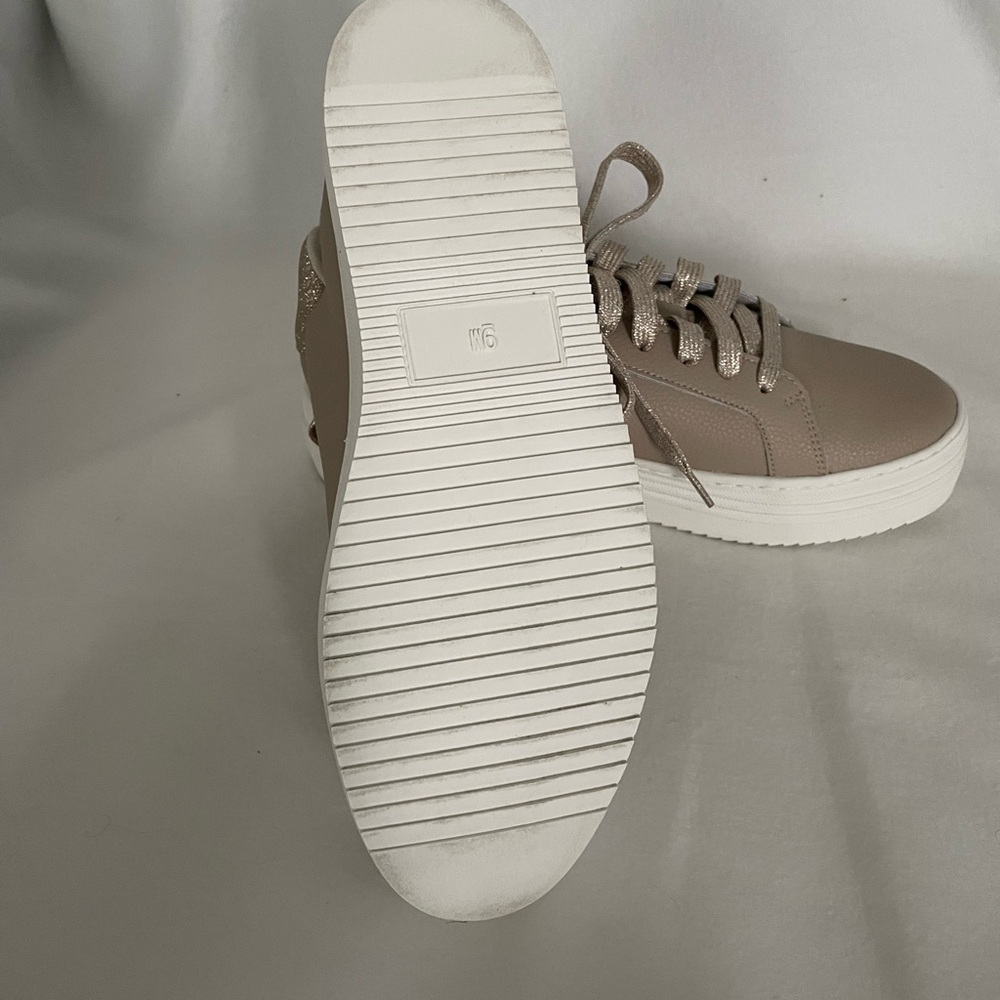 Joy sneakers tan color platform size 9 - Picture 3 of 8